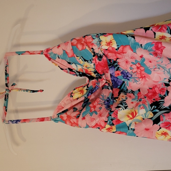 Catalina swim top - Picture 3 of 4